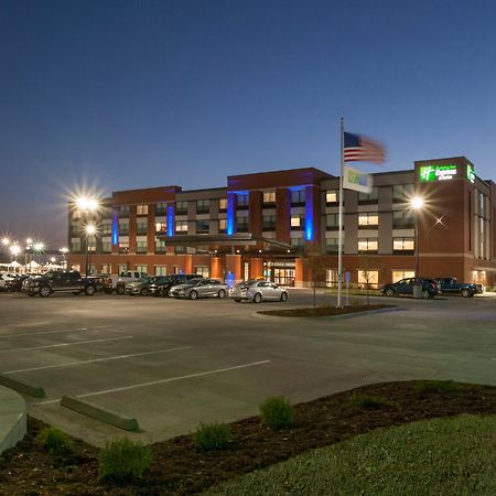Holiday Inn Express & Suites - Dodge City By Ihg Dış mekan fotoğraf
