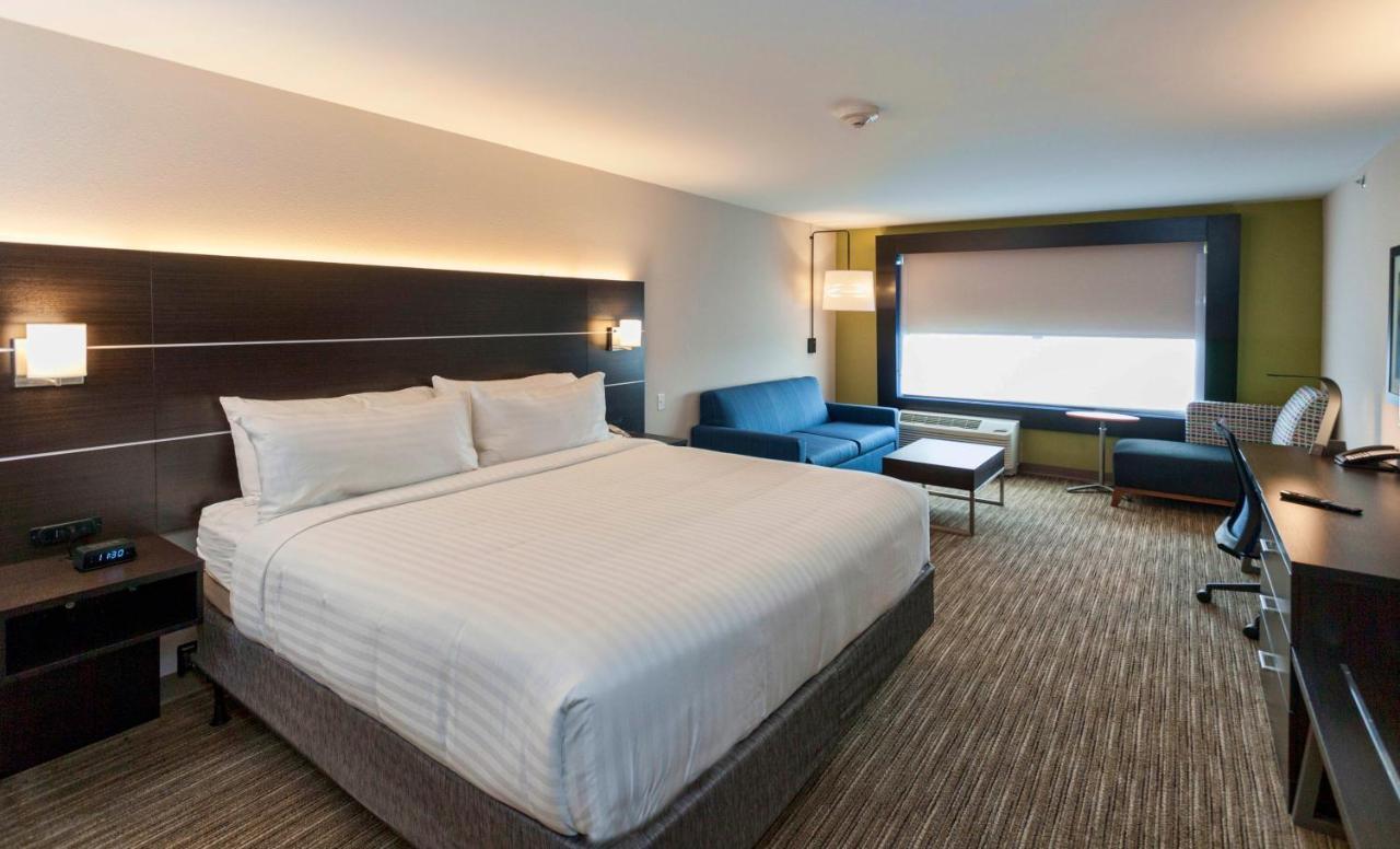 Holiday Inn Express & Suites - Dodge City By Ihg Dış mekan fotoğraf
