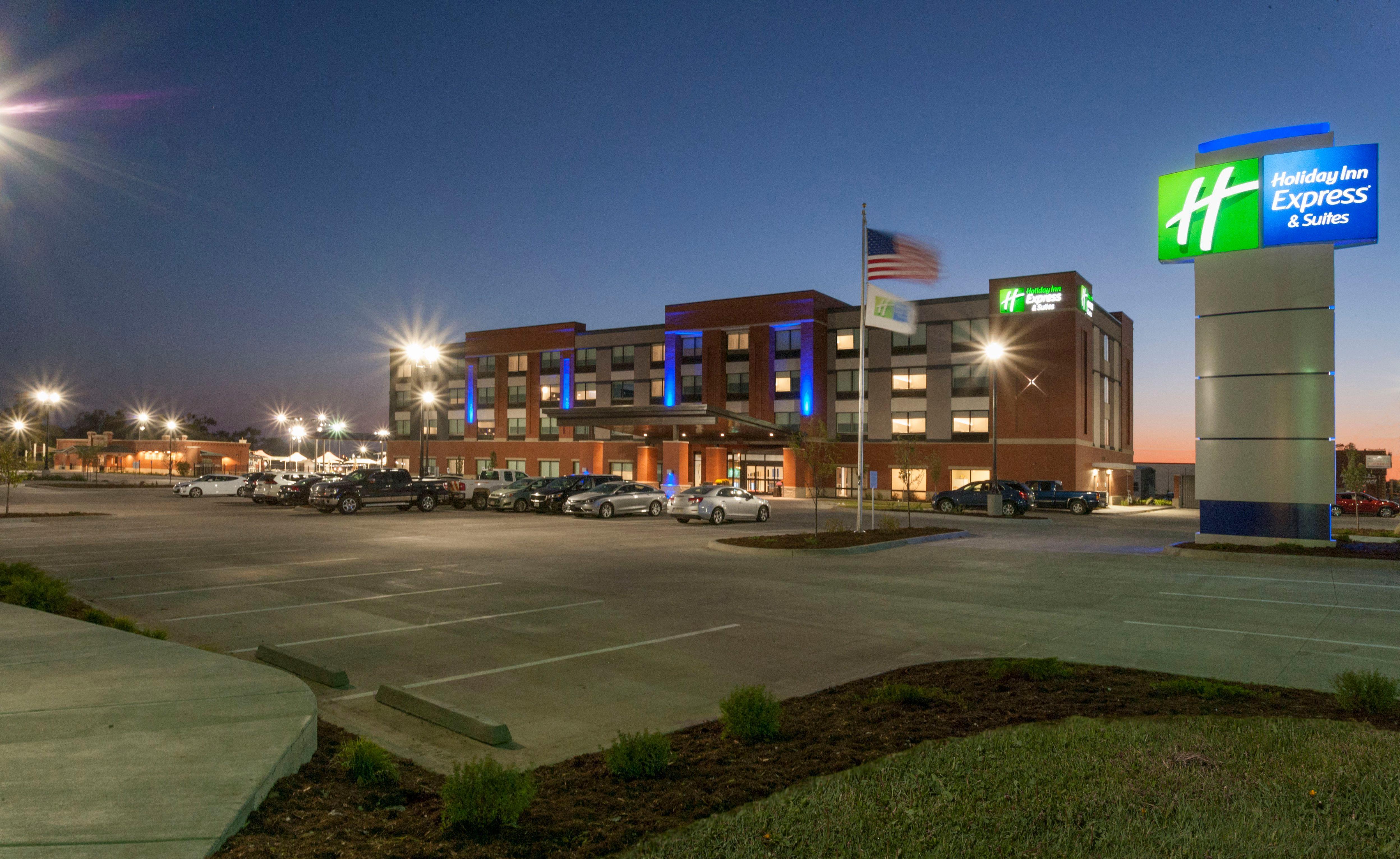 Holiday Inn Express & Suites - Dodge City By Ihg Dış mekan fotoğraf