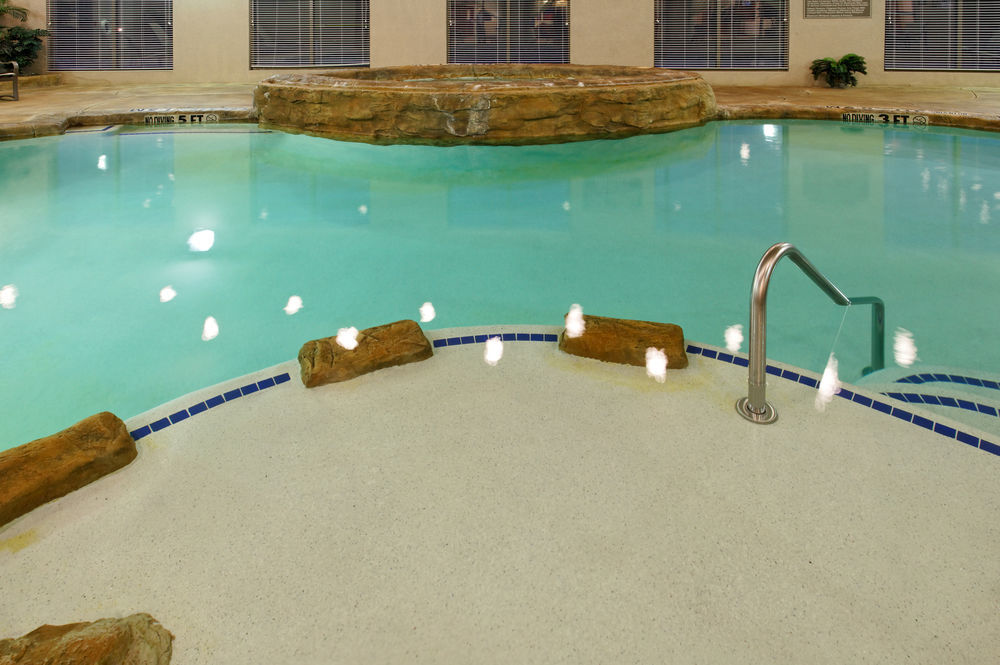 Holiday Inn Express & Suites - Dodge City By Ihg Dış mekan fotoğraf